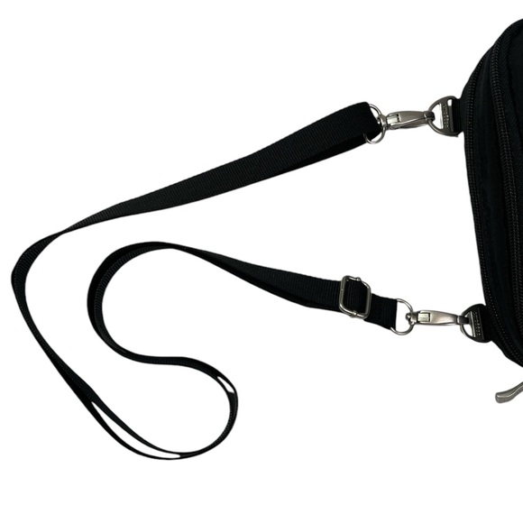 Bagagllini Triple Zip Bagg - Crossbody Belt Black - Like New - Picture 6 of 16